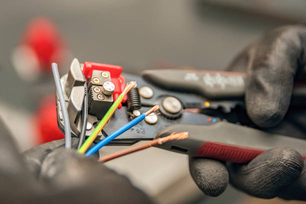 Best Electrical Contractors for Businesses  in Pasadena Hills, MO